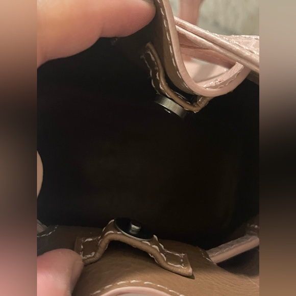 ❤️SOLD❤️ MATT & NAT Light Pink Grained Vegan Leather Bucket Bag - Picture 7 of 10